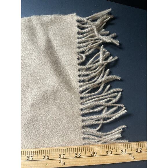 Ballantrae Edinburg Scottish 100% Lambswool Scarf Beige Winter Essential - Picture 3 of 4